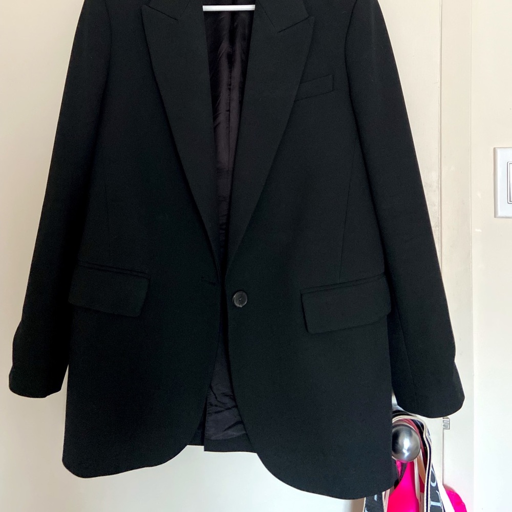black structured blazer - Picture 2 of 3